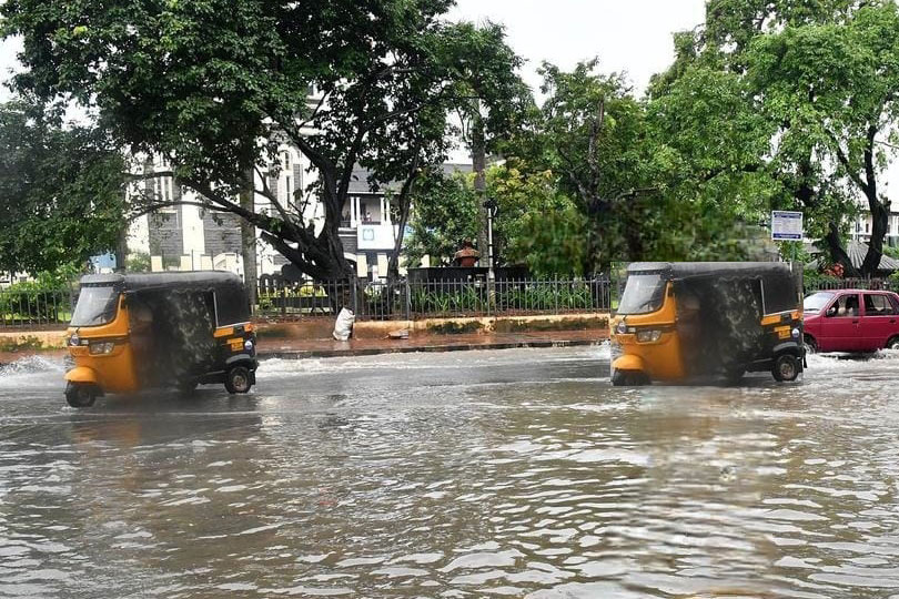 തലസ്ഥാനത്ത് മഴക്കെടുതി രൂക്ഷം. 
